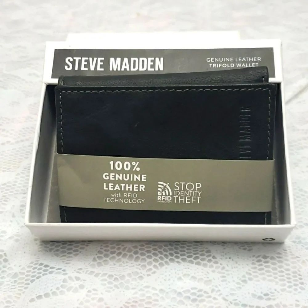 Steve Madden Logo Men Leather Trifold Wallet New